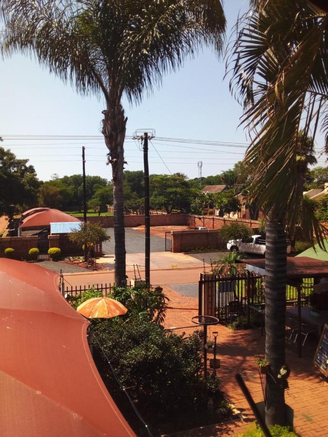 Africas Eden Guesthouse Mookgophong Экстерьер фото