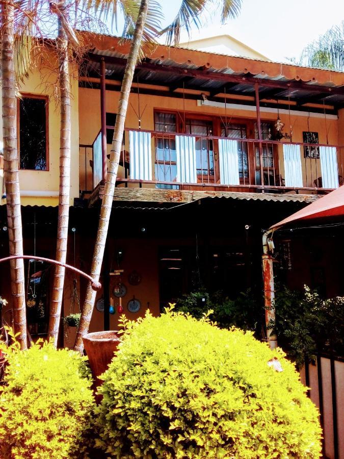 Africas Eden Guesthouse Mookgophong Экстерьер фото