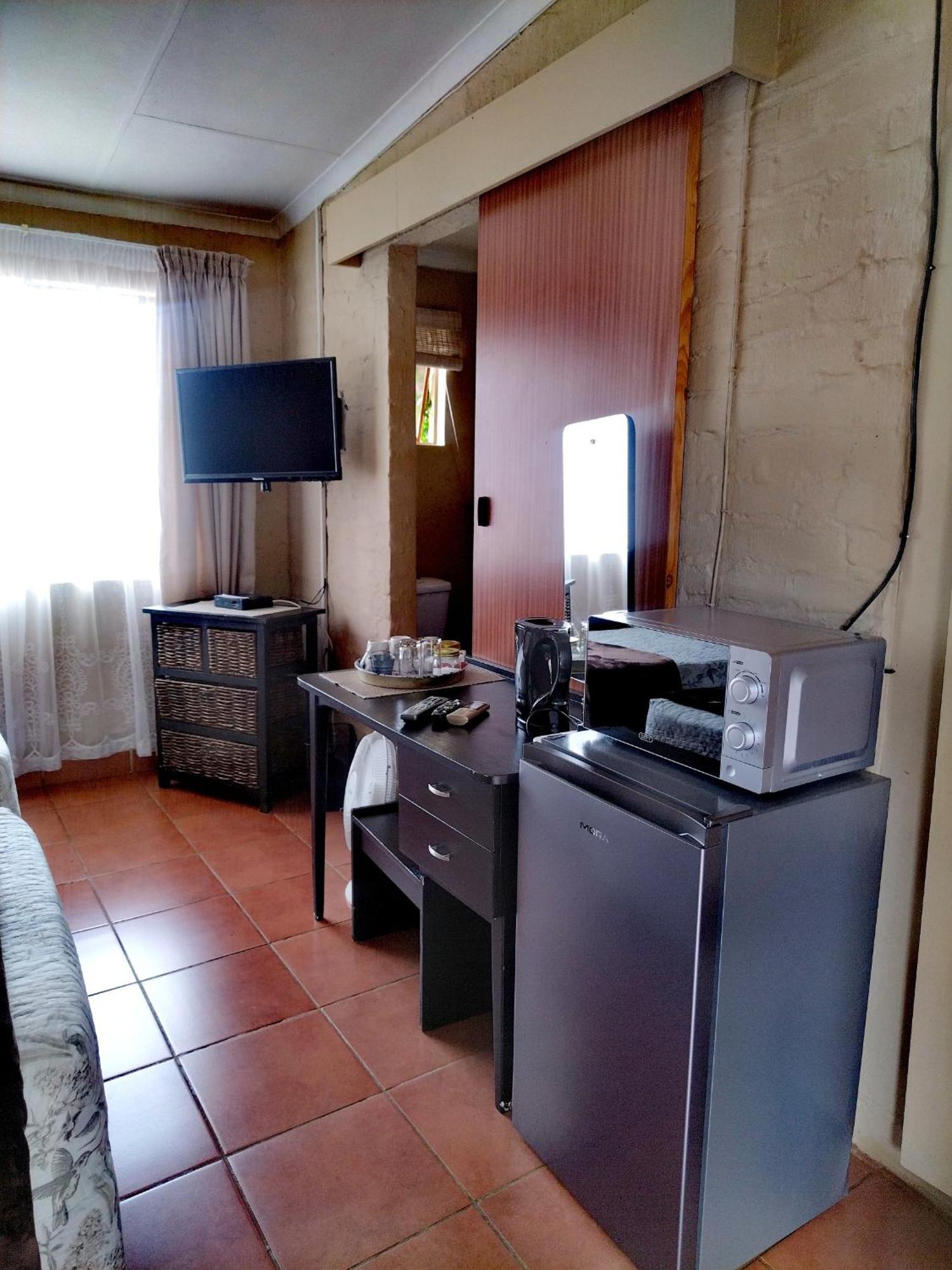 Africas Eden Guesthouse Mookgophong Экстерьер фото