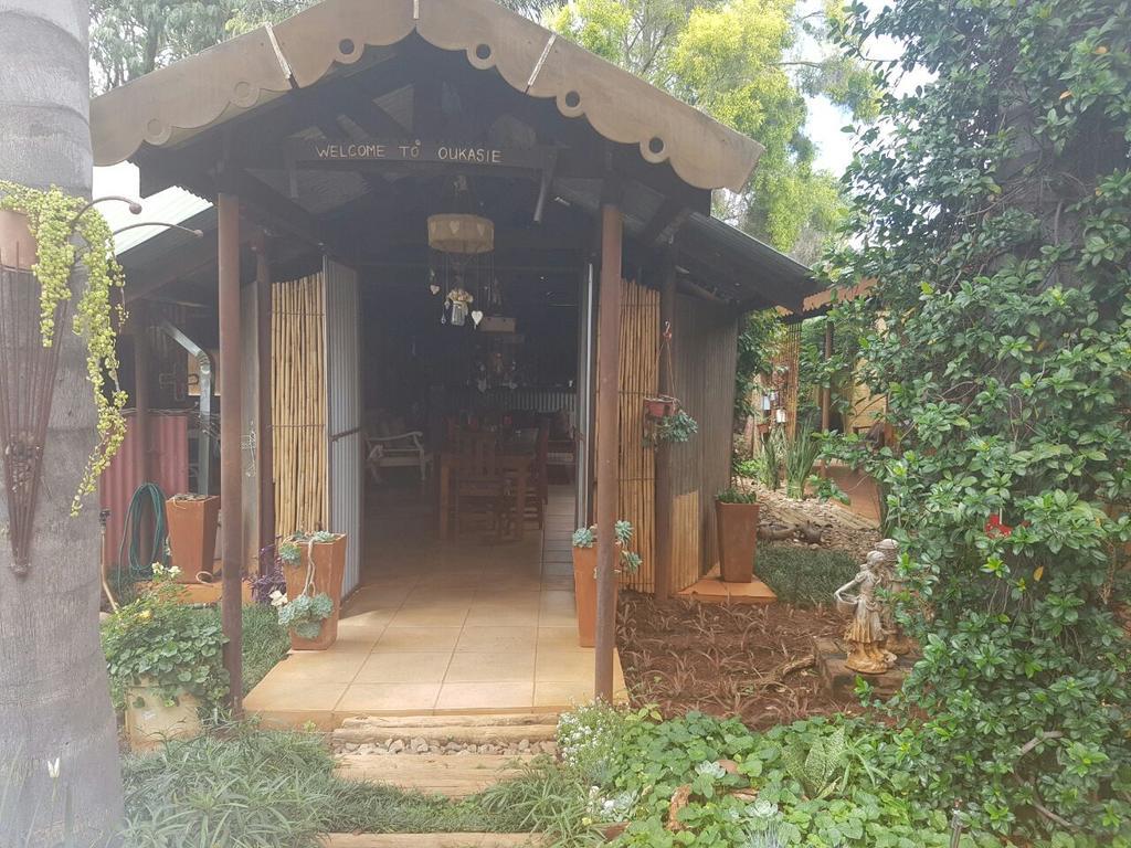 Africas Eden Guesthouse Mookgophong Экстерьер фото
