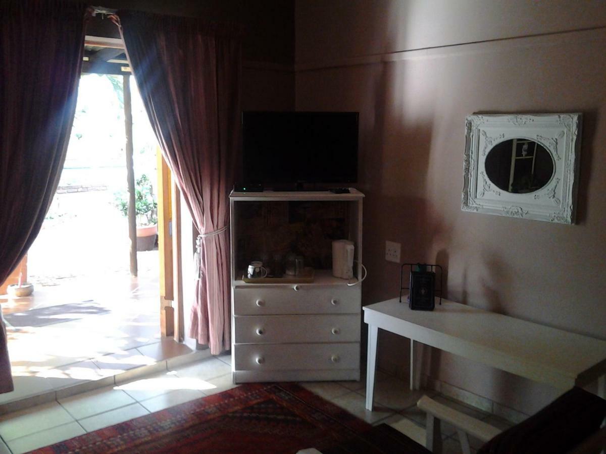 Africas Eden Guesthouse Mookgophong Экстерьер фото